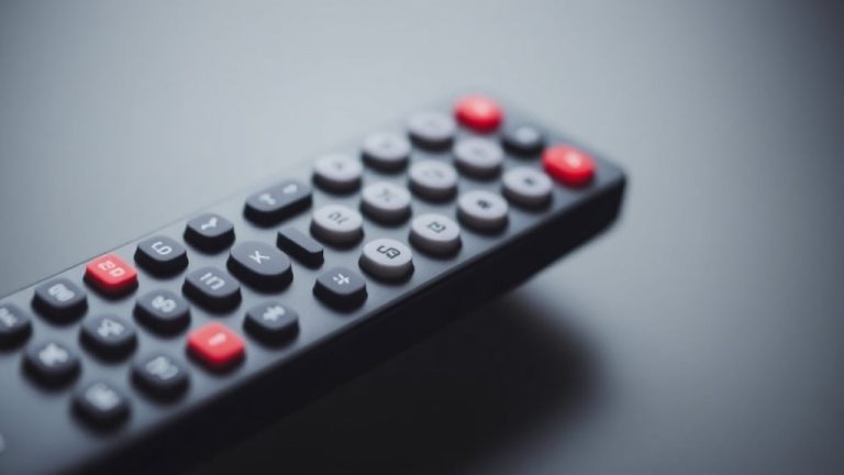 Resolve the Telus TV Remote Red Light Issue: Easy Steps to Restore Control Quickly